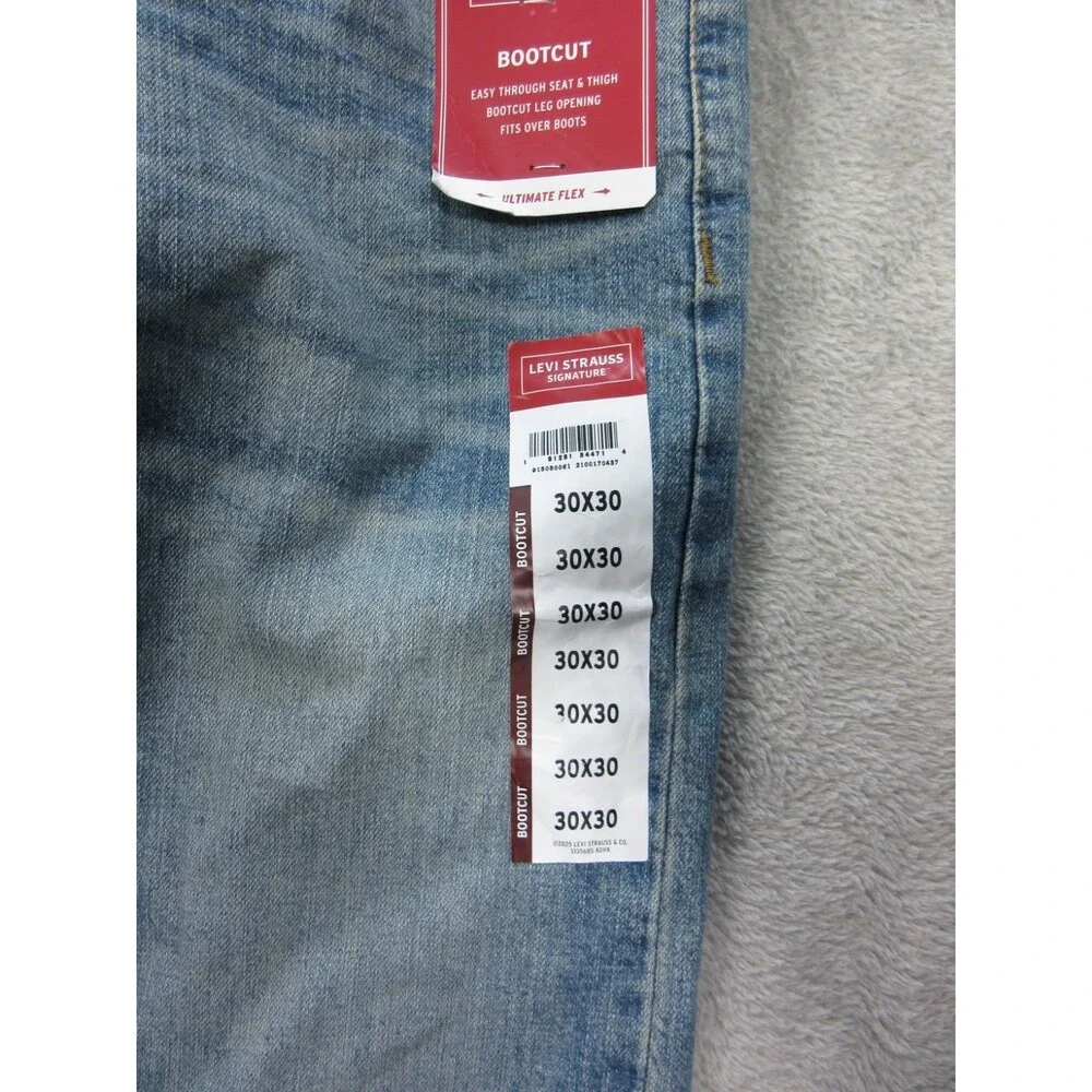 NWT Levis Signature Jeans Mens 20x30 Bootcut Faded Wash Blue Fly Zipper